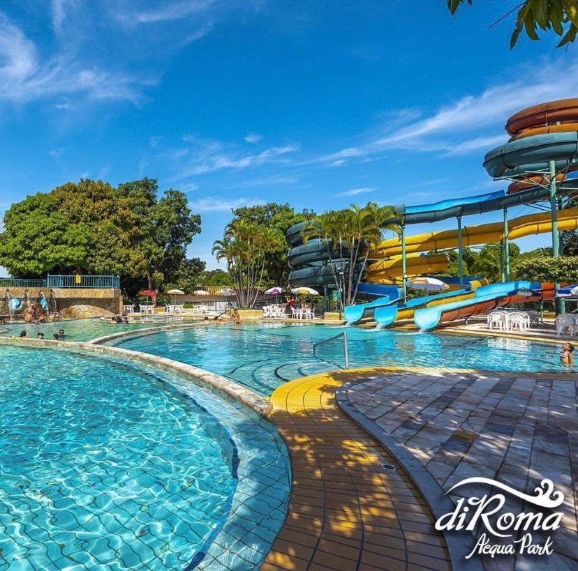 Spazzio Diroma Com Acesso Ao Acqua Park - Temporada Cn Adriele กัลดัสโนวัส ภายนอก รูปภาพ